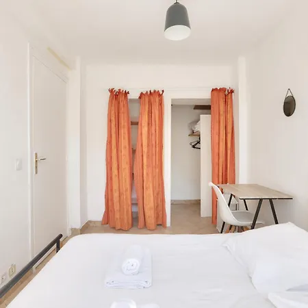 Superbe T2 Avec Balcon A Apartment